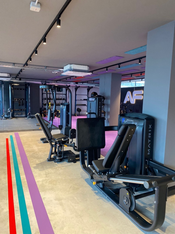 Anytime Fitness amplía su alianza con Aquí tu Reforma para beneficiar a toda su comunidad